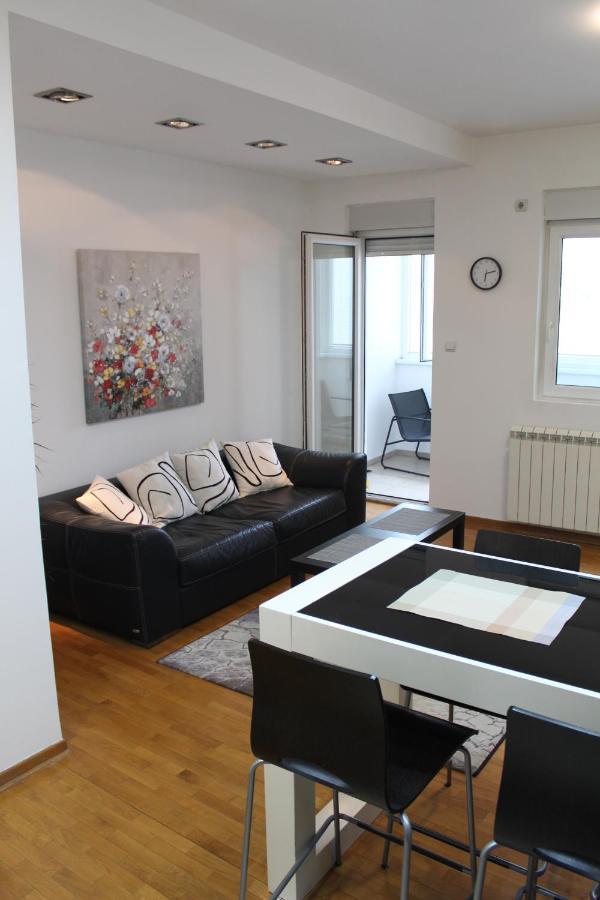 Vanja's Place Apartment *